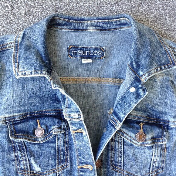 ⭐MAURICES CROPPED DENIM JACKET in Dark Wash, size S⭐ - Picture 4 of 8